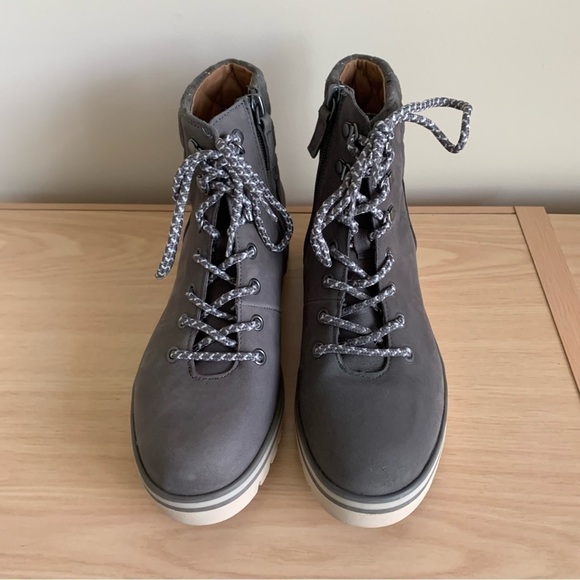 Caslon Henley Leather Water Resistant Lace Up Grey Quilted Ankle Lug Sole Bootie - Picture 4 of 16